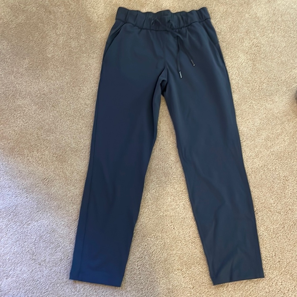Lululemon keep moving pant 7/8 size 4
